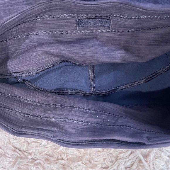 Lululemon leggings - Picture 4 of 7